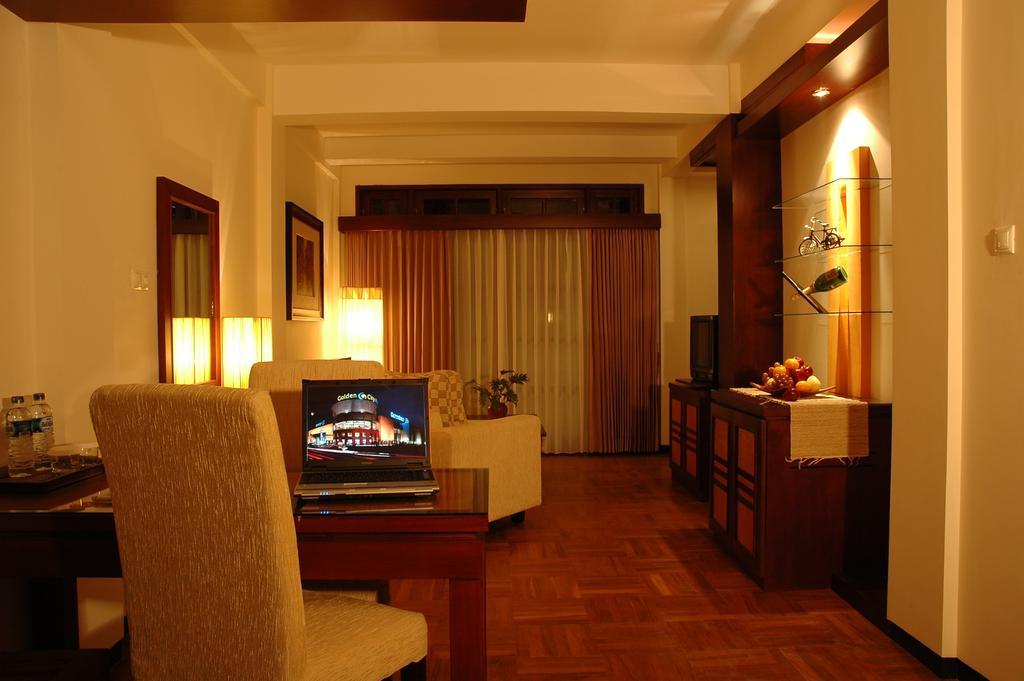 Pines Garden Resort Prigen Room photo